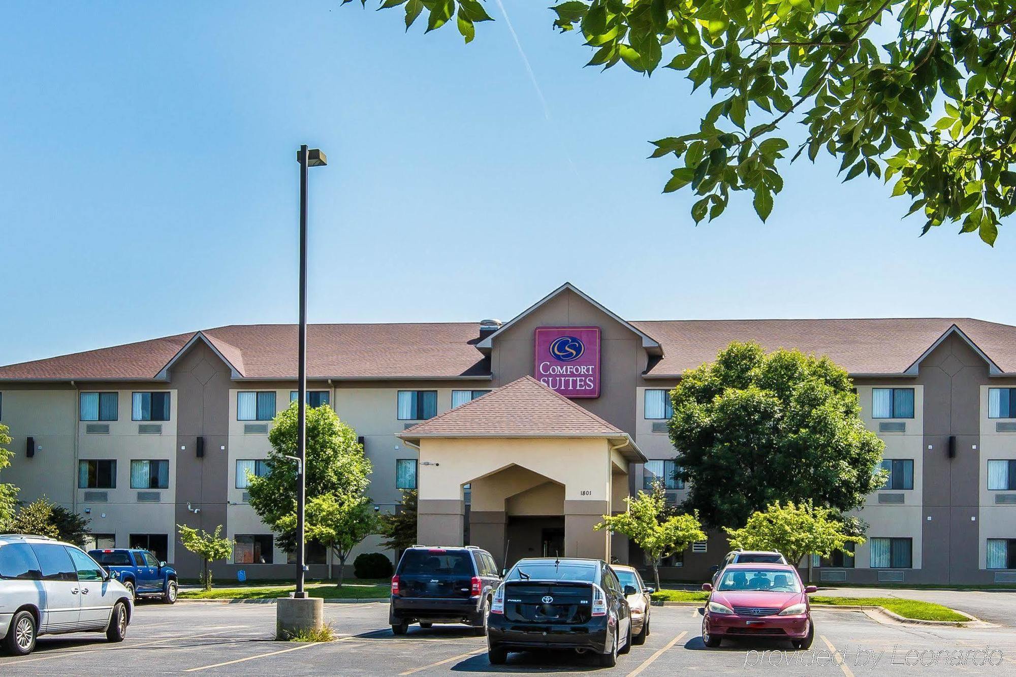 Comfort Suites Omaha East-Council Bluffs Exterior photo